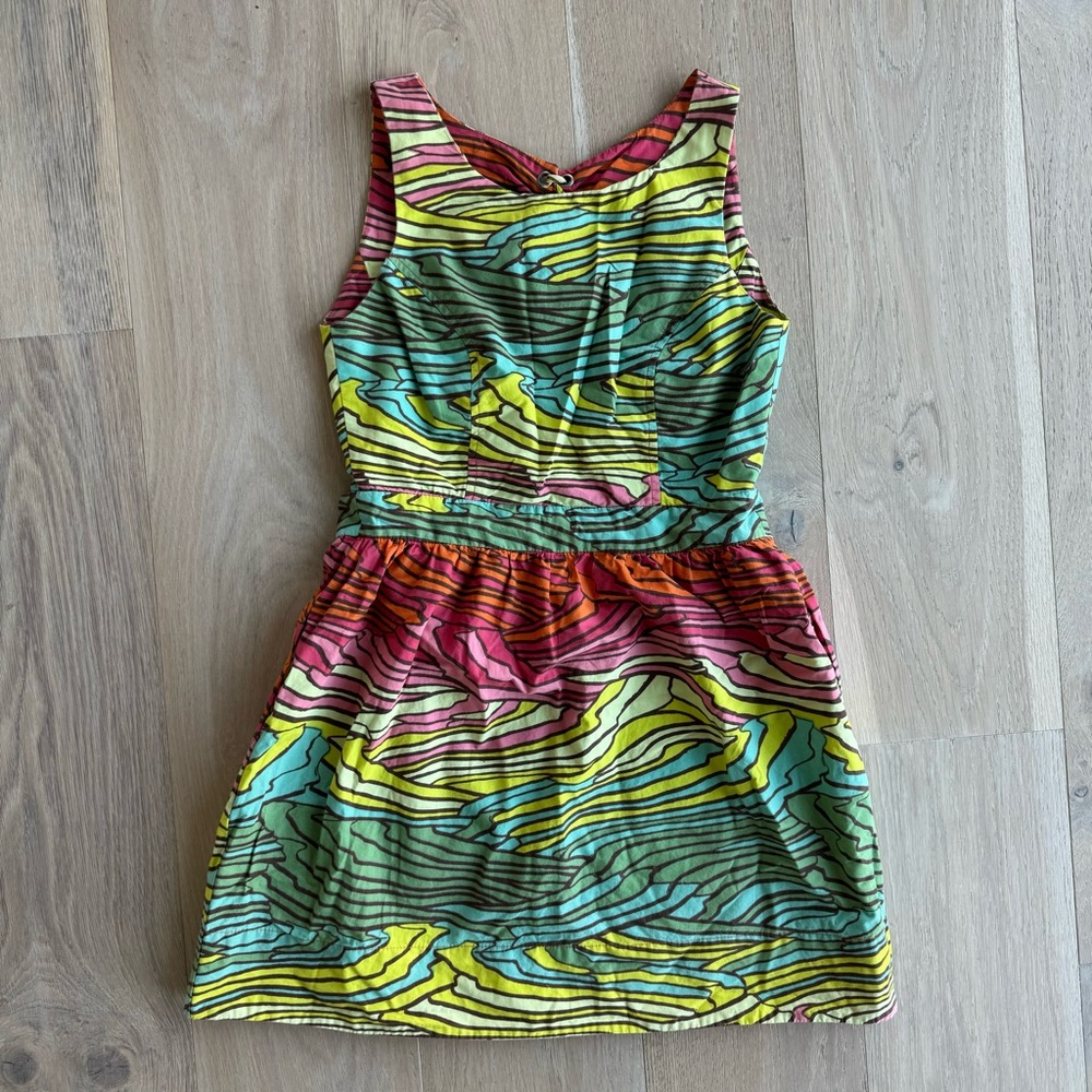 Dress To Sleeveless Dress Small